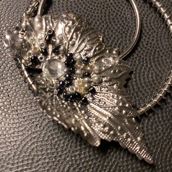 Vintage Silver tone Huge hoop dangling pierced Earrings with leaf with beads - Picture 6 of 9